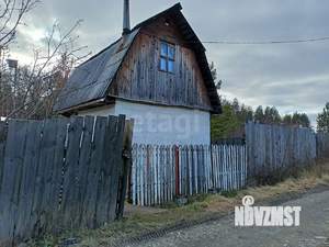 Дом 20м&sup2;, 2-этажный, участок 6 сот.  