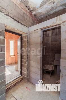Дом 325м&sup2;, 2-этажный, участок 9 сот.  