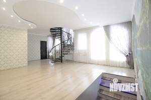 Дом 240м², 2-этажный, участок 7 сот.  