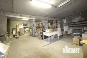 Дом 450м&sup2;, 3-этажный, участок 8 сот.  