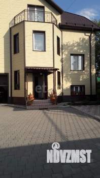 Дом 325м&sup2;, 3-этажный, участок 7 сот.  