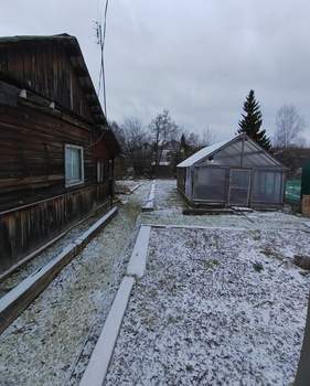 Дом 25м&sup2;, 2-этажный, участок 6 сот.  