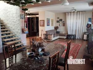 Дом 237м&sup2;, 4-этажный, участок 12 сот.  