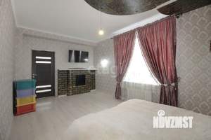Дом 240м&sup2;, 2-этажный, участок 7 сот.  