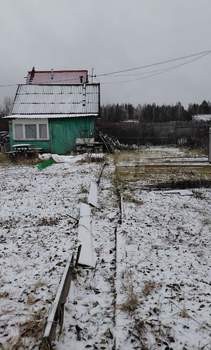 Дом 24м&sup2;, 2-этажный, участок 4 сот.  
