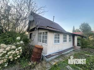 Дом 40м², 2-этажный, участок 6 сот.  