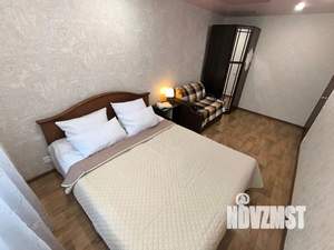 2-к квартира, посуточно, 55м2, 1/1 этаж