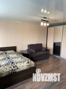 1-к квартира, посуточно, 33м2, 4/5 этаж