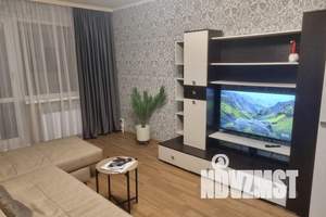 2-к квартира, посуточно, 43м2, 5/5 этаж