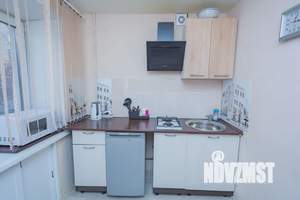 2-к квартира, посуточно, 45м2, 1/5 этаж