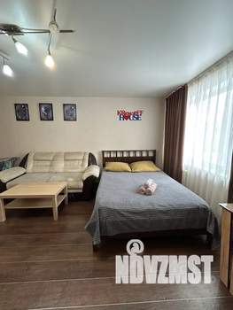 Студия квартира, посуточно, 30м2, 1/5 этаж
