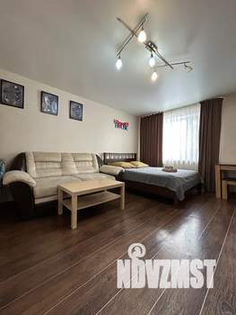 Студия квартира, посуточно, 30м2, 1/5 этаж