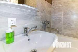 1-к квартира, посуточно, 47м2, 1/1 этаж