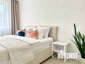 2-к квартира, посуточно, 44м2, 1/1 этаж