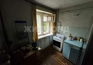 2-к квартира, вторичка, 40м2, 1/5 этаж