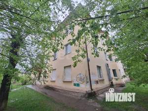 2-к квартира, вторичка, 42м2, 1/3 этаж