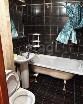 3-к квартира, вторичка, 58м2, 3/5 этаж