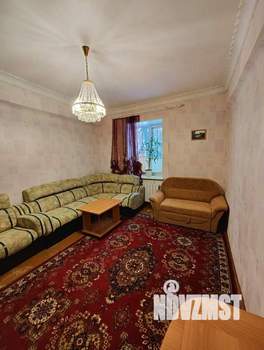 2-к квартира, вторичка, 49м2, 1/4 этаж
