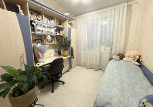 4-к квартира, вторичка, 73м2, 9/9 этаж