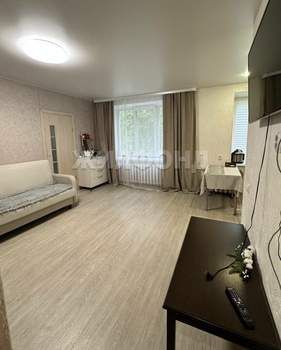 2-к квартира, вторичка, 40м2, 1/5 этаж