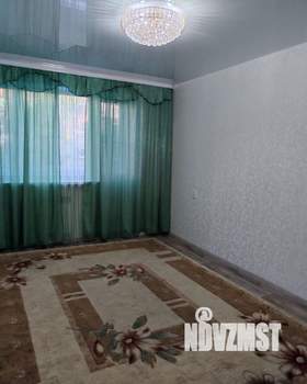 2-к квартира, вторичка, 42м2, 3/5 этаж