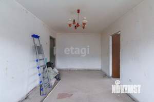 4-к квартира, вторичка, 62м2, 3/5 этаж