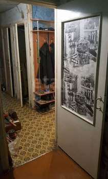 4-к квартира, вторичка, 58м2, 1/5 этаж