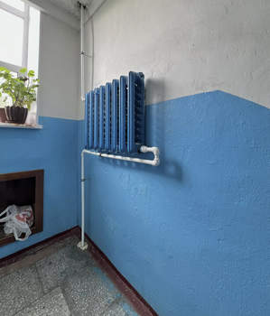 2-к квартира, вторичка, 43м2, 1/4 этаж
