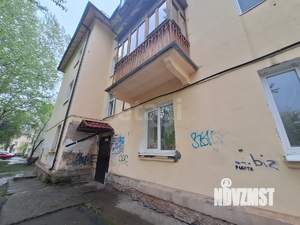 2-к квартира, вторичка, 42м2, 1/3 этаж