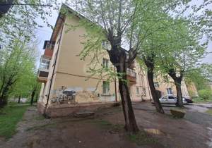 2-к квартира, вторичка, 42м2, 1/3 этаж