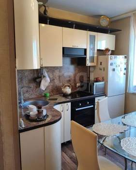 4-к квартира, вторичка, 74м2, 6/9 этаж