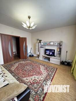3-к квартира, вторичка, 65м2, 6/9 этаж