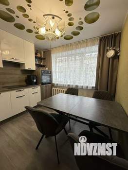4-к квартира, вторичка, 96м2, 2/5 этаж