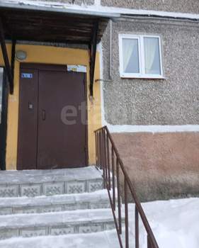 2-к квартира, вторичка, 43м2, 1/5 этаж