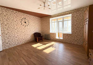 3-к квартира, вторичка, 77м2, 2/2 этаж