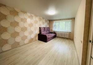2-к квартира, вторичка, 42м2, 1/5 этаж